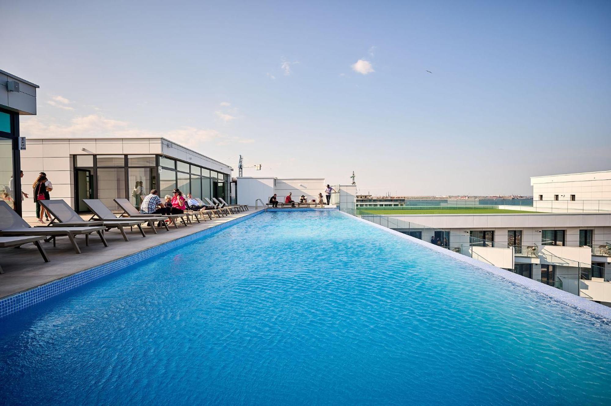 Soleil Anne Studio In Infinity Beach Resort - Parking Mamaia Extérieur photo